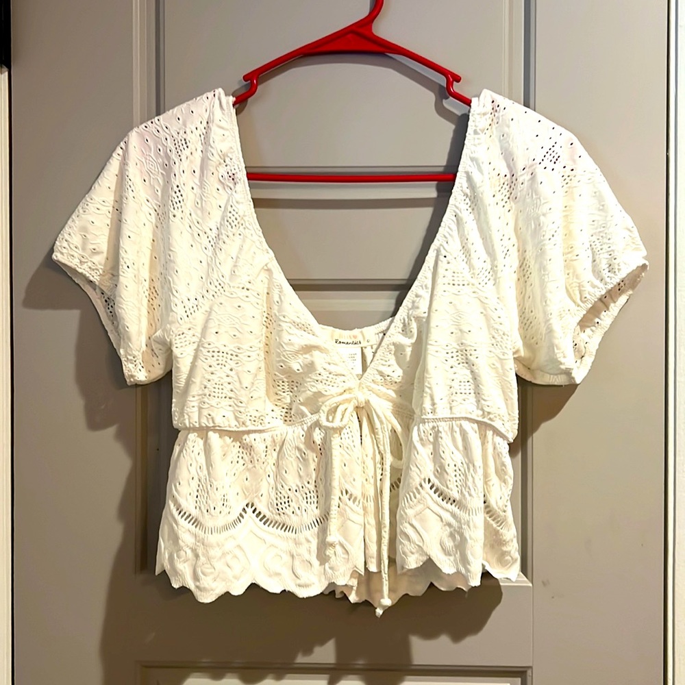 Urban romantics, size Large.